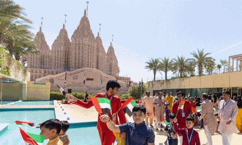 അബൂദബി ബാപ്സ് ഹിന്ദു മന്ദിര്‍ തുറന്നു