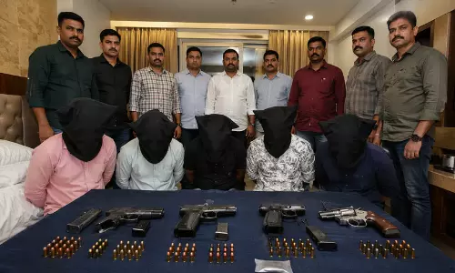 ബിഷ്‌ണോയ് ഗ്യാങ്ങുമായി ബന്ധം? മുംബൈയിൽ വൻ ആയുധവേട്ട; അഞ്ച് പേർ പിടിയിൽ