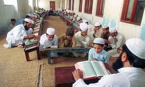 ഉത്തരാഖണ്ഡിൽ മദ്റസാ ബോർഡ് നിർത്തലാക്കും; മദ്റസകളിൽ ഇനി സ്റ്റേറ്റ് ബോർഡ് കരിക്കുലം -പുഷ്‌കർ സിങ് ധാമി