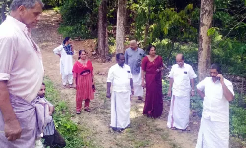 നീ​ർ​ച്ചാ​ൽ നി​ക​ത്താ​നു​ള്ള ശ്ര​മ​ത്തി​നി​ടെ സം​ഘ​ർ​ഷം; ഒ​രാ​ൾ​ക്ക് പ​രി​ക്ക്