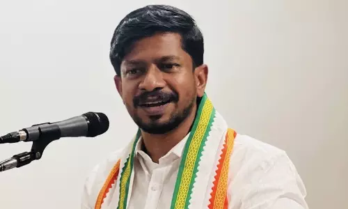 വിള്ളൽ പരിശോധിക്കാൻ മന്ത്രി കെ. രാജൻ നൗഫലിന്റെ വീട്ടിൽ കയറിയത് അനുവാദമില്ലാതെ, ഇതിന് മാപ്പ് പറയാൻ തയാറാകണം -ഒ.ജെ. ജനീഷ്