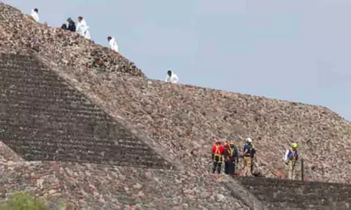 മെക്സിക്കോയിലെ പിരമിഡിൽ വെടിവെപ്പ്: കനേഡിയൻ യുവതി കൊല്ലപ്പെട്ടു, നിരവധി വിനോദസഞ്ചാരികൾക്ക് പരിക്ക്