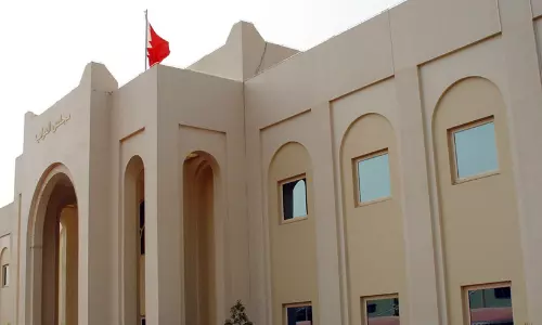 സ്വദേശികളുടെ ഏപ്രിൽ മാസത്തെ ശമ്പളം  നൽകൽ; 1.05 ലക്ഷം പേർക്ക് ഗുണം ലഭിക്കുന്ന പദ്ധതിക്ക് 100 ദശലക്ഷം ദിനാർ ചെലവ്