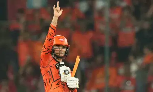 അഭിഷേക് ശർമയുടെ വെടിക്കെട്ട് ബാറ്റിങിൽ ഹൈദരാബാദിന് ഹിമാലയൻ സ്കോർ