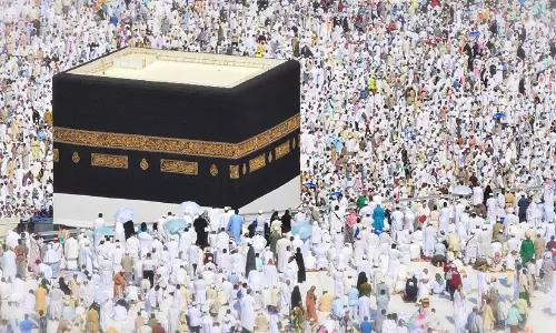 ഹ​ജ്ജ് യാ​ത്ര​യ​യ​പ്പ്