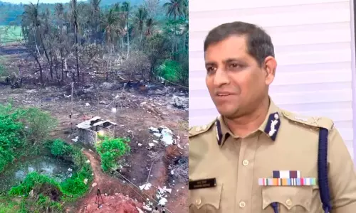 വെടിക്കെട്ട് അപകടം: ഡി.ജി.പി റവാഡ ചന്ദ്രശേഖർ തൃശൂരിലേക്ക്, സമഗ്ര അന്വേഷണത്തിന് ഉത്തരവ്