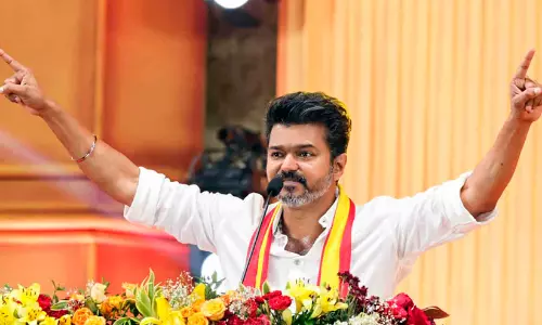 ‘ഞാൻ സിനിമയിലാണ് അഭിനയിച്ചത്, രാഷ്ട്രീയത്തിലല്ല’; ഭരണപക്ഷത്തിന് മറുപടിയുമായി വിജയ്