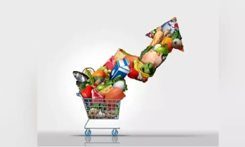 അവശ്യസാധനങ്ങൾക്കും ഹോട്ടൽ ഭക്ഷണത്തിനും വൻ വിലവർധന