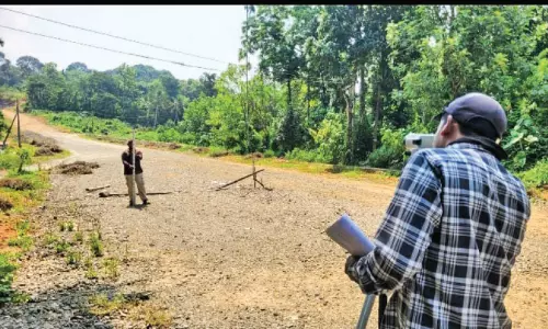 കാഞ്ഞിരപ്പള്ളി ബൈപാസ്;നിർമാണം പുനരാരംഭിച്ചു,ആദ്യഘട്ടത്തിൽ സർവേയും പ്ലാന്റ് നിർമാണവും