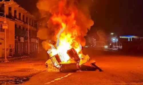 മണിപ്പൂരിൽ നാഗ - കുക്കി വിഭാഗങ്ങൾ തമ്മിലുളള ഏറ്റുമുട്ടൽ കനക്കുന്നു