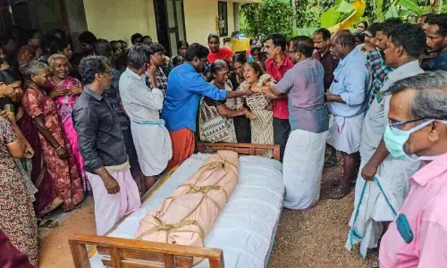 മണികണ്ഠന്റെ വിയോഗം; കണ്ഠമിടറി വീടും നാടും