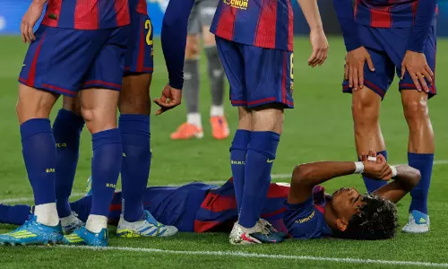 ഗോ​ള​ടി​ച്ച് യ​മാ​ൽ വീ​ണു;   ലോ​ക​ക​പ്പ് സ്വ​പ്ന​ത്തി​ന് തി​രി​ച്ച​ടി