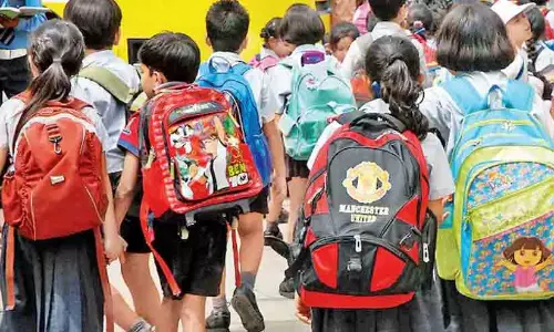 അഞ്ചു വയസ്സിൽ ഒന്നാം ക്ലാസ് പ്രവേശനം: നിരവധി അധ്യാപകരുടെ ജോലിസ്ഥിരത ഉറപ്പാക്കും