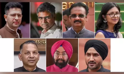 ആപ്പിൽ വൻ പിളർപ്പ്; ഏഴ് ആപ് രാജ്യസഭാ എം.പിമാർ ബി.ജെ.പിയിലേക്ക്