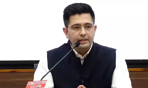 ബി.ജെ.പിയിലേക്കുള്ള കൂറുമാറ്റം; ഒറ്റ ദിവസം കൊണ്ട് രാഘവ് ചദ്ദയെ അൺഫോളോ ചെയ്തത് ദശലക്ഷം ജനങ്ങൾ