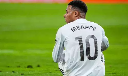 എംബാപ്പെക്ക് പരിക്ക്; നെഞ്ചിടിപ്പോടെ റയലും ഫ്രാൻസും