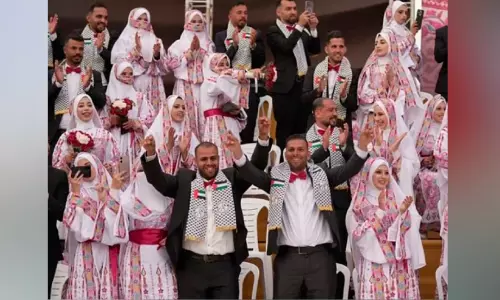 ഗസ്സയിൽ സമൂഹ വിവാഹം നടത്തി യു.എ.ഇ