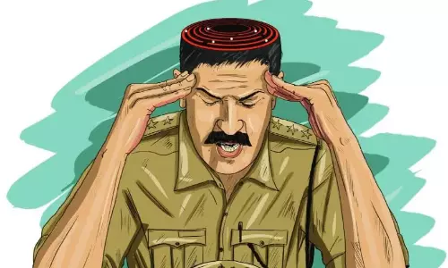 മകൾക്ക് വിദേശത്ത് ജോലി വാഗ്ദാനം; പൊലീസ് ഉദ്യോഗസ്ഥന്‍റെ 9.5 ലക്ഷം കവർന്നു