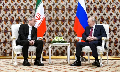 ഇറാൻ വിദേശകാര്യമന്ത്രി പുടിനുമായി കൂടിക്കാഴ്ച നടത്തും