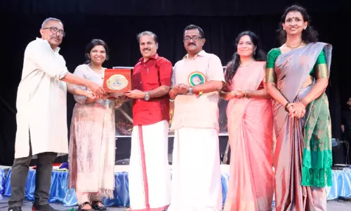 ഡോക്ടറേറ്റ് ലഭിച്ച മലയാളം മിഷൻ അധ്യാപികയെ ആദരിച്ചു