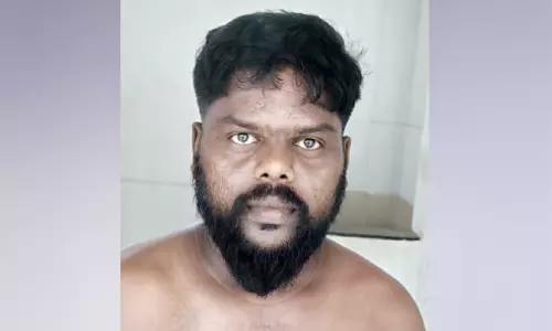 ബ​സ് ഡ്രൈ​വ​റെ വെ​ട്ടി​ക്കൊ​ല​പ്പെ​ടു​ത്താ​ൻ ശ്ര​മി​ച്ച പ്ര​തി പി​ടി​യി​ൽ