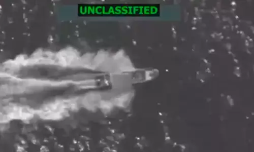 പസഫിക്കിൽ അമേരിക്കയുടെ മിസൈൽ ആക്രമണം: ലഹരിക്കടത്ത് ബോട്ട് തകർത്തു, മൂന്ന് മരണം