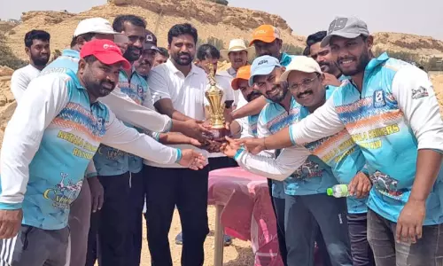 എ​സ്.​എം.​സി ചാ​മ്പ്യ​ൻ​സ് ട്രോ​ഫി ക്രി​ക്ക​റ്റ്: കേ​ര​ള സ്ട്രൈ​ക്കേ​ഴ്സ് വാ​ധി​ക്ക് കി​രീ​ടം