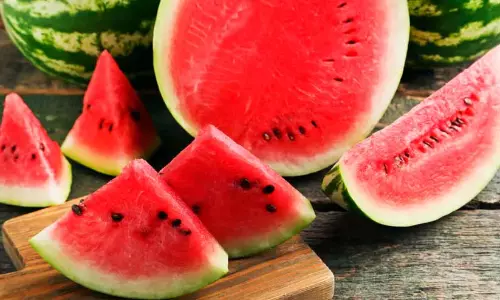 തണ്ണിമത്തൻ മരണത്തിന് കാരണമാകുമോ? മുംബൈയെ നടുക്കിയ ദുരന്തത്തിന് പിന്നിലെ യാഥാർത്ഥ്യം എന്ത്?