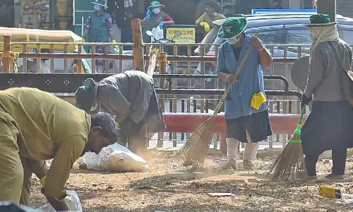 പൂരപ്പറമ്പ് അതിവേഗം വൃത്തിയാക്കി കോർപറേഷൻ
