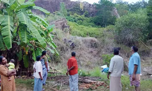 അരയത്ത് മല ഖനനം: പ്രതിഷേധവുമായി നാട്ടുകാർ