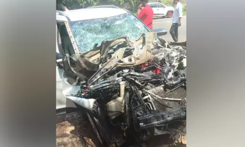 വയയ്ക്കലിൽ കെ.എസ്.ആർ.ടി.സി ബസും കാറും കൂട്ടിയിടിച്ച് 10 പേർക്ക് പരിക്ക്