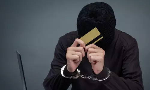 ഡിജിറ്റൽ അറസ്റ്റ് തട്ടിപ്പ്: വാട്സ്ആപ് നിരോധിച്ചത്   9,400 അക്കൗണ്ടുകൾ