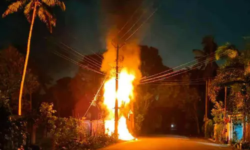 അമിത ഉപയോഗം; ആലങ്ങാട്ട് ട്രാൻസ്ഫോർമറുകൾ കത്തിനശിച്ചു