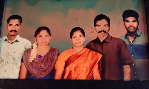 ര​ണ്ട് ആ​ൺ​മ​ക്ക​ളെ ന​ഷ്ട​മാ​യ വ​സ​ന്ത​കു​മാ​രി പ​റ​യു​ന്നു; ‘ഉ​ന്ന​തി​യെ​ന്ന​ത് പേ​രി​ൽ മാ​ത്രം’