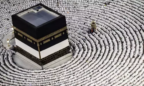 തൊഴിലാളികൾക്ക്​ ഹജ്ജ് ചെയ്യാൻ 15 ദിവസത്തെ ശമ്പളത്തോടെയുള്ള അവധി