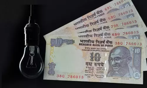 ഇത് വല്ലാത്തൊരു നഷ്ടപരിഹാരം! വൈദ്യുതി മുടങ്ങിയതിന് 50 രൂപ നൽകാന്‍ ഉത്തരവ്