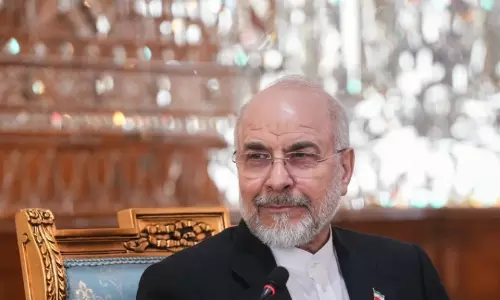 ഇവിടെ ഒരു എണ്ണക്കിണറും പൊട്ടിത്തെറിച്ചിട്ടില്ല; അമേരിക്കൻ ഉപരോധത്തെ പരിഹസിച്ച് ഇറാൻ പാർലമെന്റ് സ്പീക്കർ