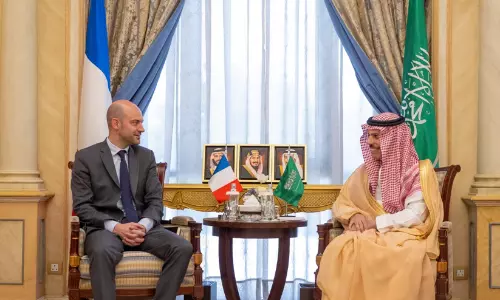 മേഖല സുരക്ഷയും ഉഭയകക്ഷി ബന്ധവും ചർച്ച ചെയ്ത് സൗദി-ഫ്രഞ്ച് വിദേശകാര്യ മന്ത്രിമാർ