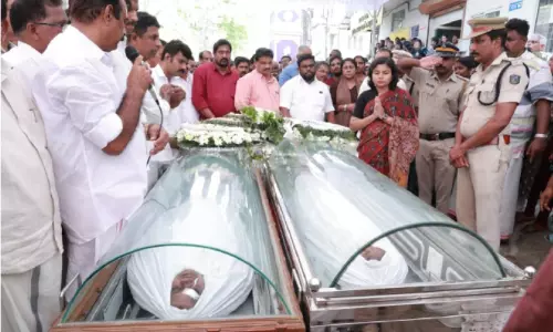 ബംഗളൂരു ദുരന്തം: സ്മിതക്കും ലതക്കും രാമമംഗലത്തിന്‍റെ കണ്ണീർ വിട