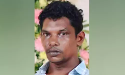 മകനേ, നീ എവിടെയാണ്; കണ്ണീരണിഞ്ഞ് വയോദമ്പതികൾ
