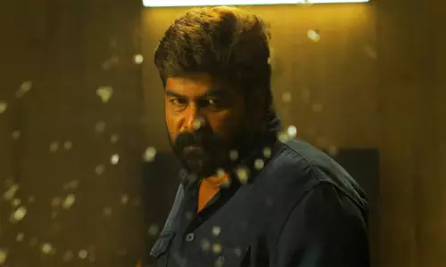 ഇതൊരു ഒന്നൊന്നര വരവ്; മാസ്സ് ലുക്കിൽ ജോജു, പൊലീസ് വേഷത്തിൽ വാണി വിശ്വനാഥും ബാബുരാജും, വരവിന്‍റെ ട്രെയിലർ പുറത്ത്...