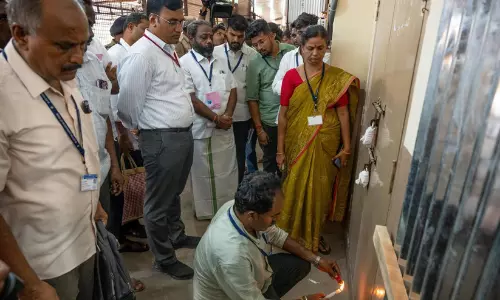 ത്രിതല സുരക്ഷാ സംവിധാനം, ക്യുആർ അധിഷ്ഠിത പ്രവേശനം; വോട്ടെണ്ണലിന് പൂർണ സജ്ജമാണ് തമിഴ്നാട്