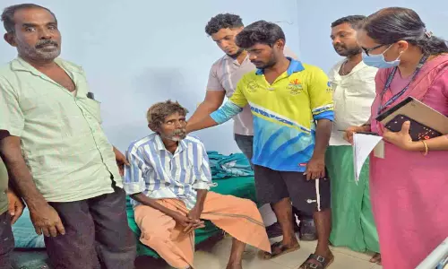 ഒരാണ്ടിന്റെ ഇടവേള; രമേഷ് ഇനി മക്കളുടെയും മരുമക്കളുടെയും   സ്നേഹത്തണലിൽ