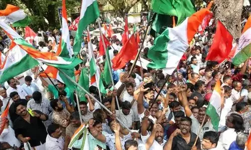 അഞ്ചു ജില്ലകൾ തൂത്തുവാരി യു.ഡി.എഫ്, മൂന്നു ജില്ലകളിൽ ഒന്നൊഴികെ എല്ലാ സീറ്റുകളും ജയിച്ചു