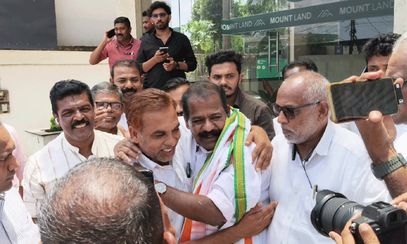 നാലാംതവണയും ബത്തേരിയിൽ ഐ.സി; എൽ.ഡി.എഫിന് കനത്ത പ്രഹരം നാലാംതവണയും ബത്തേരിയിൽ ഐ.സി; എൽ.ഡി.എഫിന് കനത്ത പ്രഹരം