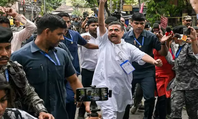 ഭബാനിപുരിലെ ക്ലീൻ സ്വീപ്പ്: യു.പിയിലേക്ക് കണ്ണ് നട്ട് ബി.ജെ.പി, മമതക്ക് ശേഷം അടുത്ത ലക്ഷ്യം അഖിലേഷ് യാദവെന്ന് സുവേന്ദു അധികാരി ഭബാനിപുരിലെ ക്ലീൻ സ്വീപ്പ്: യു.പിയിലേക്ക് കണ്ണ് നട്ട് ബി.ജെ.പി, മമതക്ക് ശേഷം അടുത്ത ലക്ഷ്യം അഖിലേഷ് യാദവെന്ന് സുവേന്ദു അധികാരി