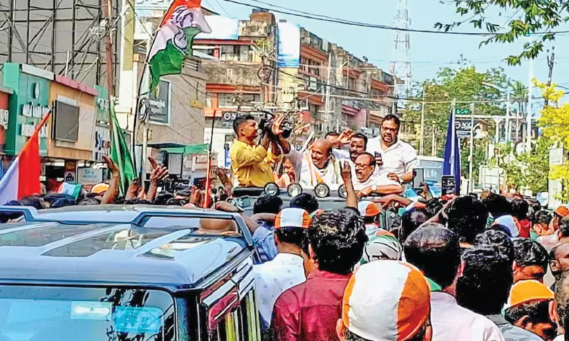 കായംകുളത്തെ യു.ഡി.എഫ് ജയം; ലിജുവിനിത് മധുര പ്രതികാരം കായംകുളത്തെ യു.ഡി.എഫ് ജയം; ലിജുവിനിത് മധുര പ്രതികാരം