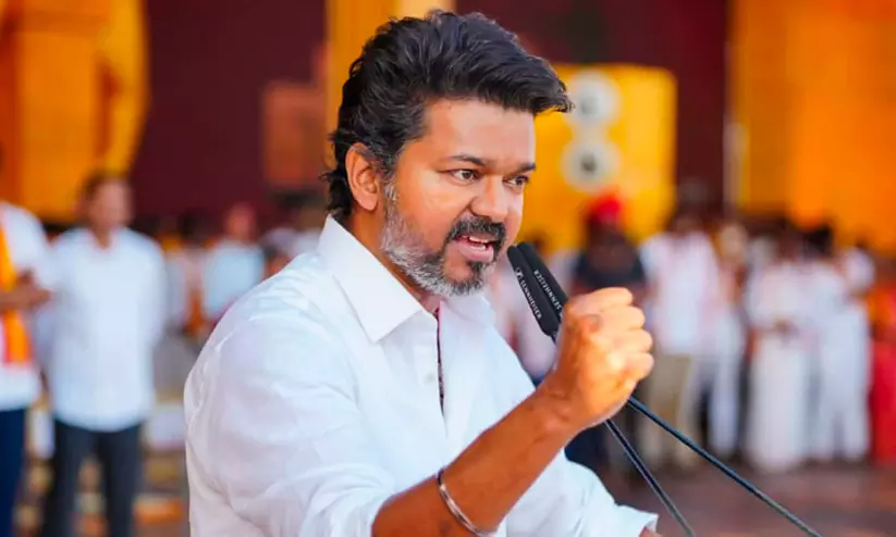 പുതു ചരിത്രം കുറിച്ച് തമിഴകം; 28 ദലിത് എം.എൽ.എമാരുമായി വിജയ് യുടെ ടി.വി.കെ പുതു ചരിത്രം കുറിച്ച് തമിഴകം; 28 ദലിത് എം.എൽ.എമാരുമായി വിജയ് യുടെ ടി.വി.കെ