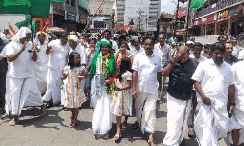 കൈകോർത്ത് വയനാട്: ജില്ലയിലെ മൂന്ന് മണ്ഡലങ്ങളിലും യു.ഡി.എഫ് തേരോട്ടം