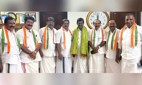 രണ്ടു മന്ത്രിസ്ഥാനവും ചീഫ് വിപ്പ് പദവിയും കേരള കോണ്‍ഗ്രസ് ആവശ്യപ്പെടും; മോന്‍സ് നിയമസഭ കക്ഷിനേതാവ്